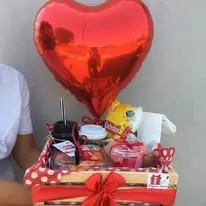 Caja roja con detalle Be Mine